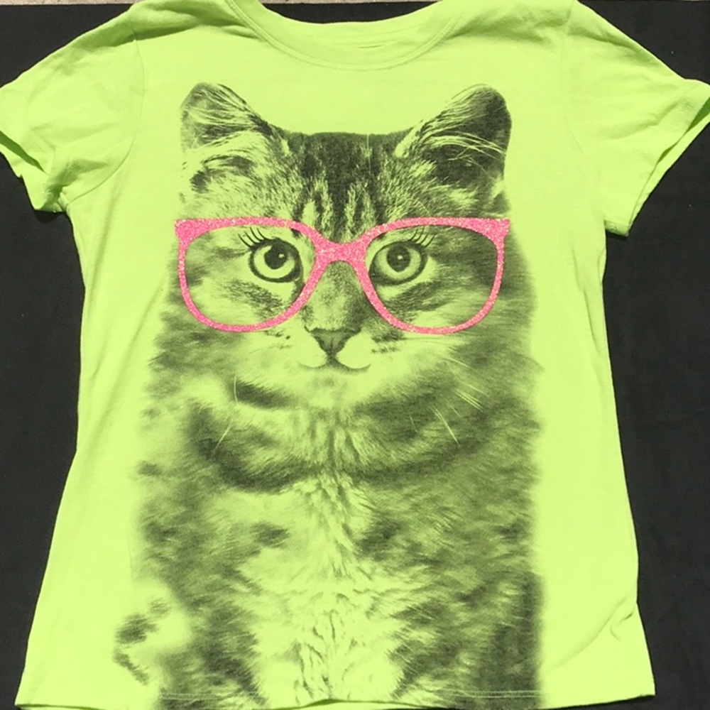 *SOLD* Chartreuse, kitty, graphic t shirt